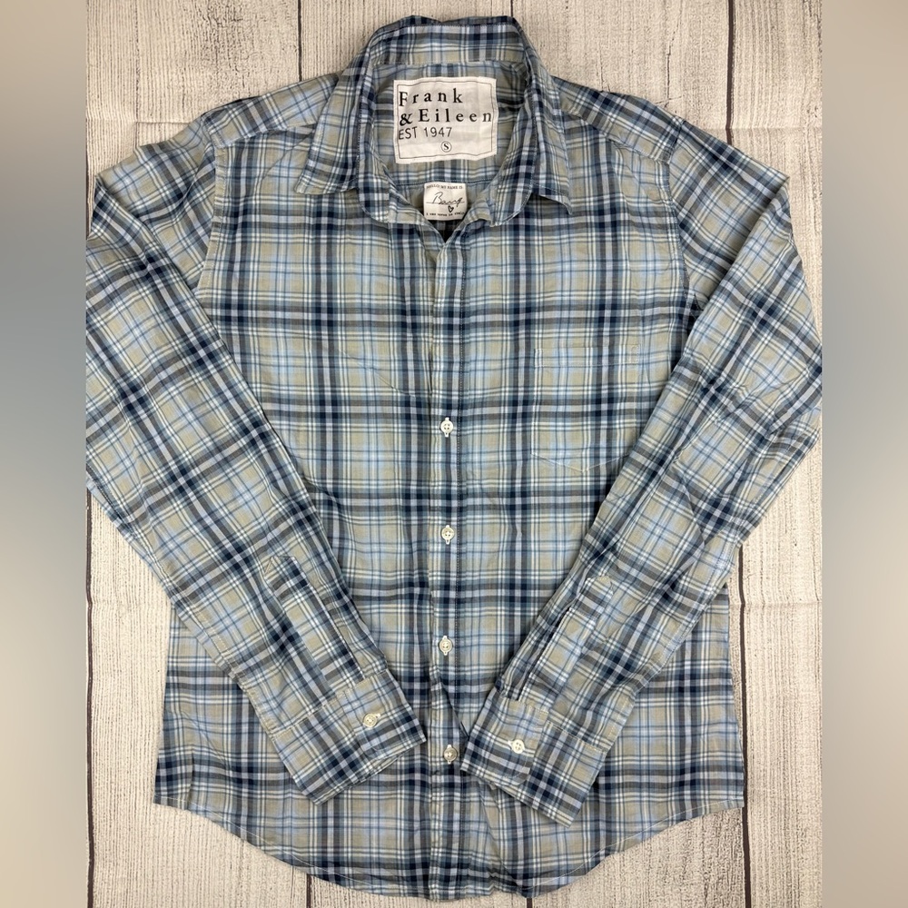 EUC! Frank & Eileen Barry Shirt Casual Plaid Button Down Blue Sz Small